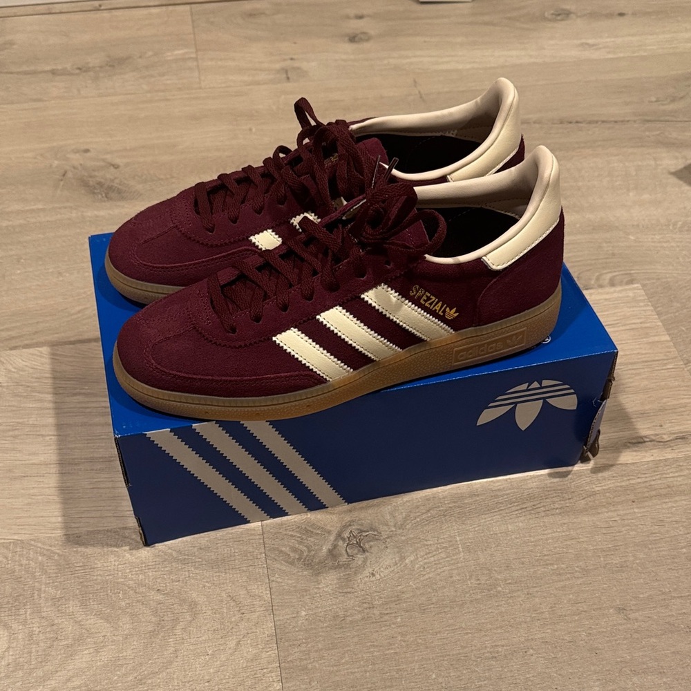 Adidas Handball Spezial Maroon Shoes, new with box